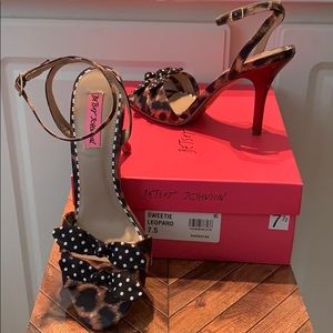 Betsey Johnson Sweetie